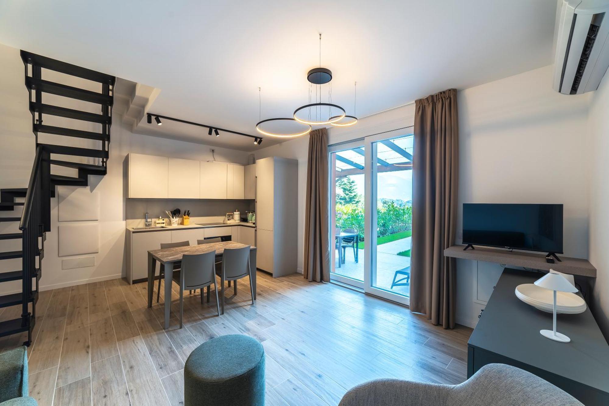Alex'S Luxury Lake View Apt Pool And Tennis Όπως Εξωτερικό φωτογραφία